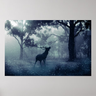 Póster Venado con polleras en un bosque oscuro