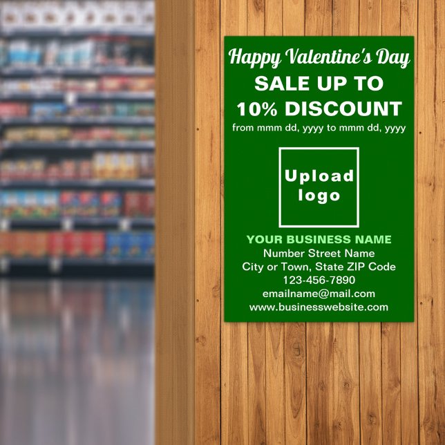 Póster Venta del Día de San Valentín en cartel verde (Business Valentine sale on green poster. Signage to attract more customers.)