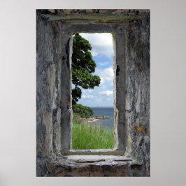 Póster Ventana de piedra con vistas al mar