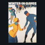 Póster Viajes de vintage, Art Deco, Invierno Davos Suiza<br><div class="desc">Anuncio de ilustracion vintage,  afiche de viaje europeo o etiqueta de equipaje de Davos,  Suiza,  con un diseño de deportes amorosos y románticos con patinaje sobre hielo en parejas. Invierno en Davos.</div>
