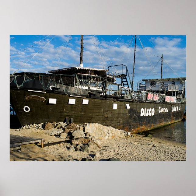 Póster Viejo barco usado como discoteca (Frente)