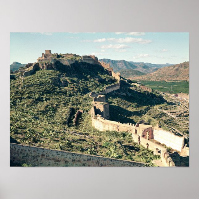 Póster View of the castle, 8th-12th century (Frente)