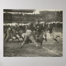 Vintage Football poster cueva de hombre blanco y n