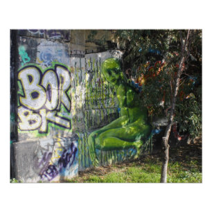 Póster Visitante verde del graffiti del espacio ultraterr