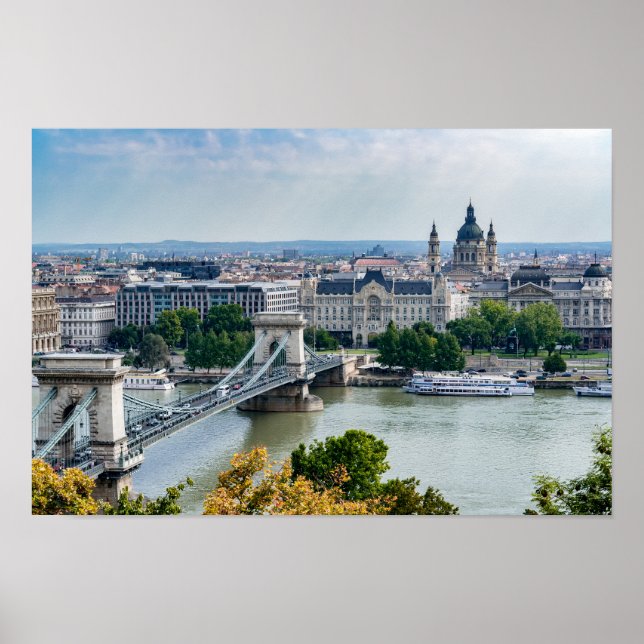 Póster Vista aérea del puente de cadena en Budapest, Hung (Frente)