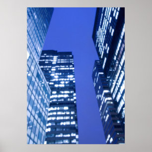 Póster Vista ascendente desenfocada de las ventanas de ed