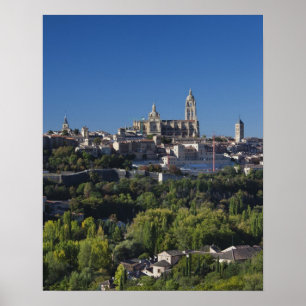 Póster Vista de ciudad elevada con la catedral de Segovia