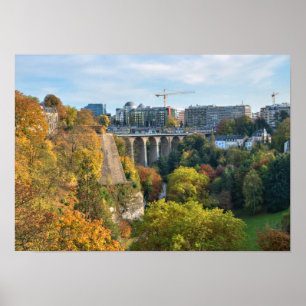 Póster Vista de la ciudad de Luxemburgo en una tranquila