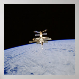 Póster Vista de la estación espacial Mir desde el transbo