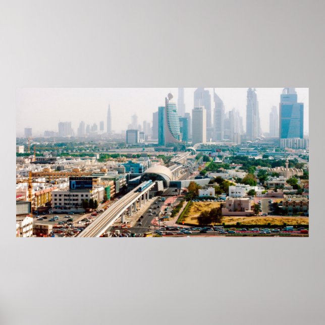 Póster Vista de la línea de metro de la ciudad y rascacie (Frente)