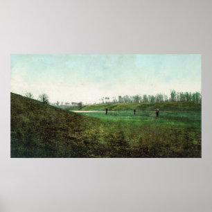 Póster Vista de los golfistas jugando en el Inverness Clu