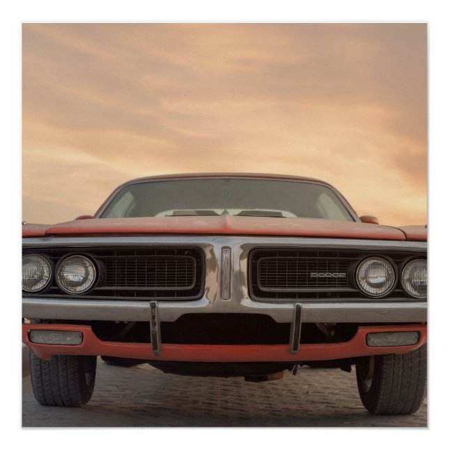 Póster Vista del atardecer del coche clásico de época (Anverso)
