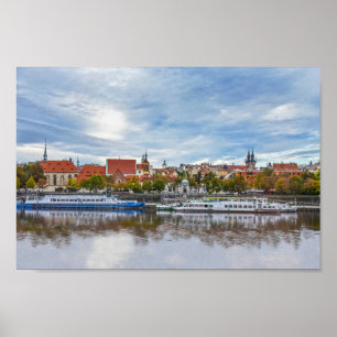 Póster Vista del casco antiguo de Praga desde el río Vlta