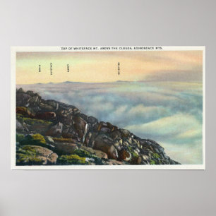 Póster Vista del otro Adirondack Mts sobre las nubes