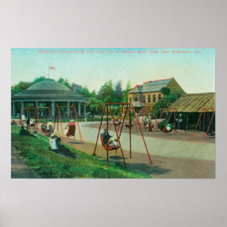 Póster Vista del parque infantil en la Puerta de Oro