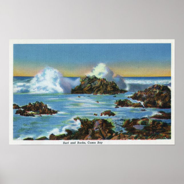 Póster Vista del surf a lo largo de la roca (Frente)