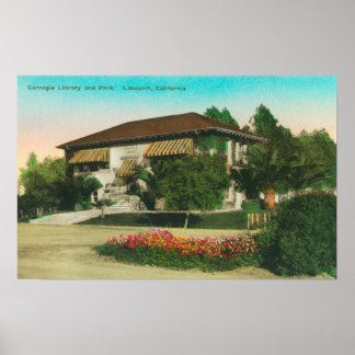 Póster Vista exterior de la biblioteca CarnegieLakeport,