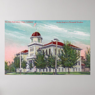 Póster Vista exterior de la nueva escuela secundaria Napa