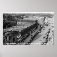 Vista noreste de la calle principal desde Baker Bl