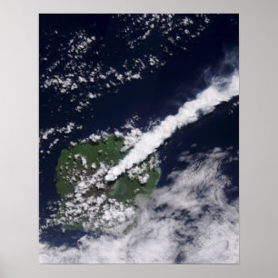 Póster Vista satelital de un penacho espeso y rico en vap