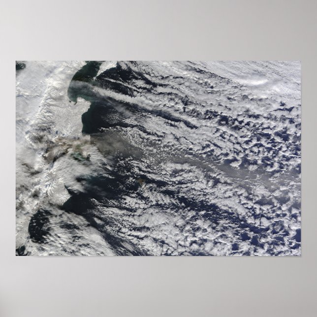 Póster Vista satelital de una columna de cenizas (Frente)