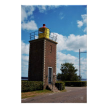 Vuurtoren voor scheepvaart in Willemstad Nederland