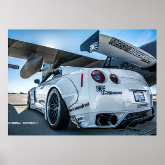 Póster Widebody Nissan GT-R Libertywalk R35 con avión