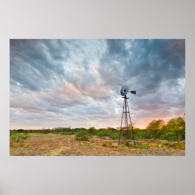 Póster Windmill And Clouds At Sunset (Frente)