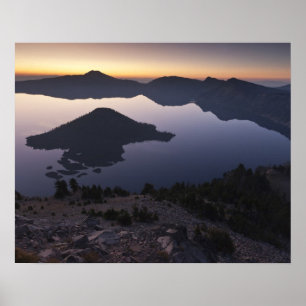 Póster Wizard Island at dawn, Crater Lake National Park