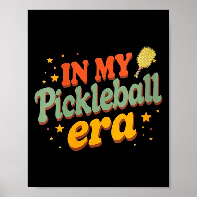 Póster Women's in pickleball era retro pickle player (Frente)