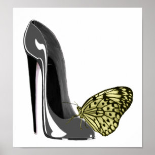 Póster Zapato de tacón de tacón y mariposa amarilla