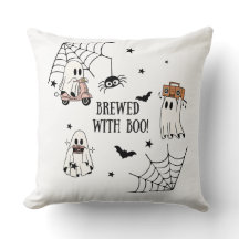 Preparado con la almohada de Boo Halloween