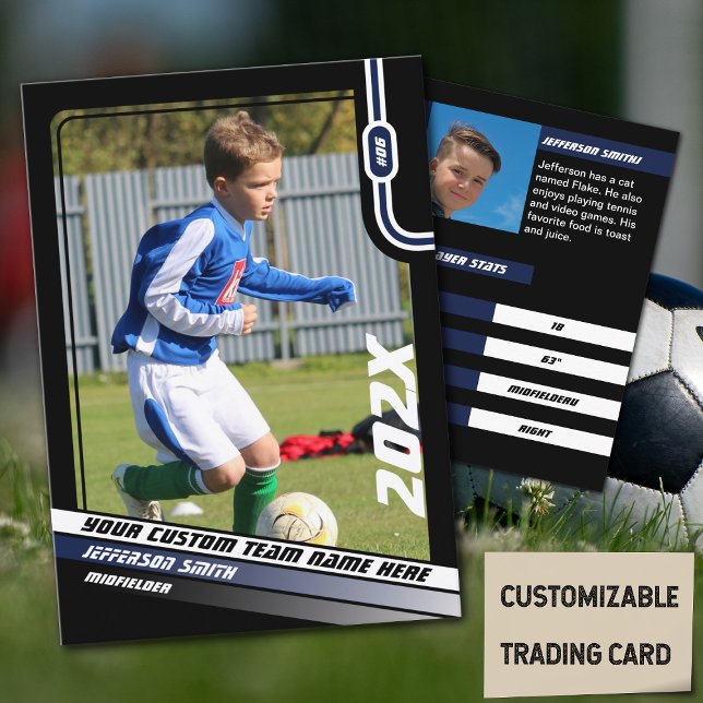 Presentación Tarjeta de intercambio de jugador de fútbol en azu (Soccer Player Trading Card in Black with Custom Team Name and Blue White Elements)