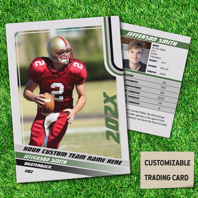 Presentación Tarjeta de regalo personalizada de fútbol american (American Football Player Trading Card in Grey with Custom Team and Player Name with Green Stripes)