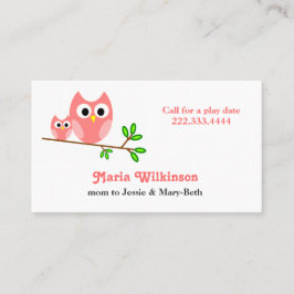 Presentación Tarjeta rosada linda de la mamá de los búhos del