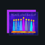Presupuesto Hanukkah Velas Paz Luz de Amor Tarjeta<br><div class="desc">"Paz, amor y luz". Un ilustracion juguetón, moderno y artístico de velas de patrón boho en una menorah te ayuda a iniciar las vacaciones de Hanukkah. Las variadas velas azules con coloridos patrones de Relieve metalizado falsos superponen un rico fondo azul en textura. Relieve metalizado falso rosado rosado de patrón...</div>