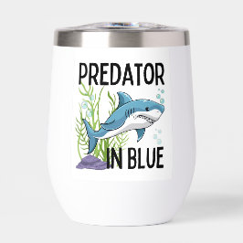 pretador en azul , tiburón, estilo personalizado