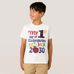Primer día de los niños de camisa de la guarder