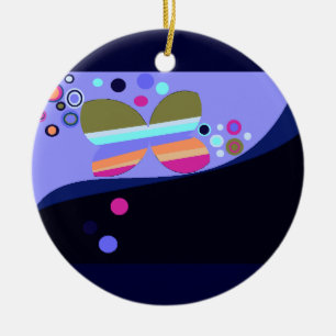 Primer ornamento de la mariposa del navidad del