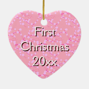 Primer ornamento navideño sobre flores de cerezo r