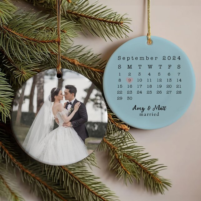 Primer personalizado navideño casado con ornamento (Subido por el creador)