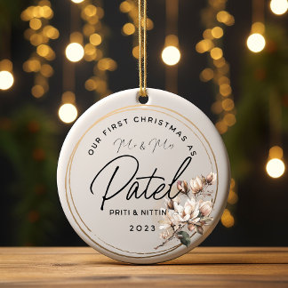 Primera Navidad Casado con un adorno de cerámica,