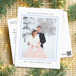 Primera Navidad moderna Mr. and Mrs Photo<br><div class="desc">Sencillo y moderno con una de sus fotos favoritas como el señor y la señora primera postal navideña.</div>