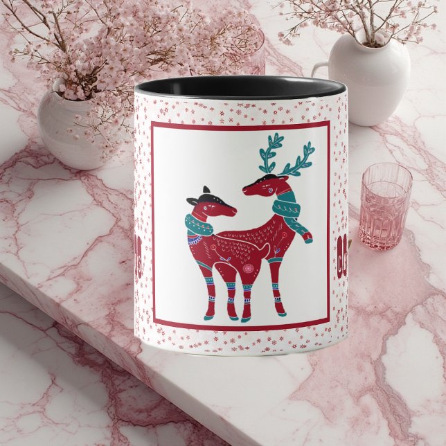 Primera Navidad Pareja nórdica de renos con copas  (First Christmas Nordic Snowflakes Reindeer Couple Mug)