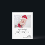 Primera tarjeta fotográfica de caligrafía de Navid<br><div class="desc">Primera caligrafía navideña Foto postal Foto moderna única foto en la primera tarjeta postal navideña con una moderna caligrafía en monolina palabra primera Navidad y pequeño dibujo de árbol de Navidad. El saludo de tus Navidades aparece en la parte de atrás. Esta moderna primera tarjeta postal de Navidad es una...</div>