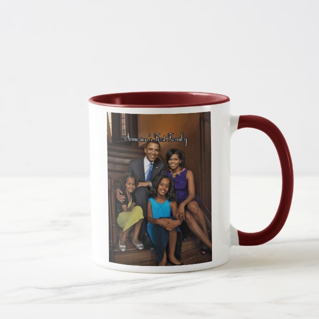 Primera taza de la familia de Obama (Derecha)