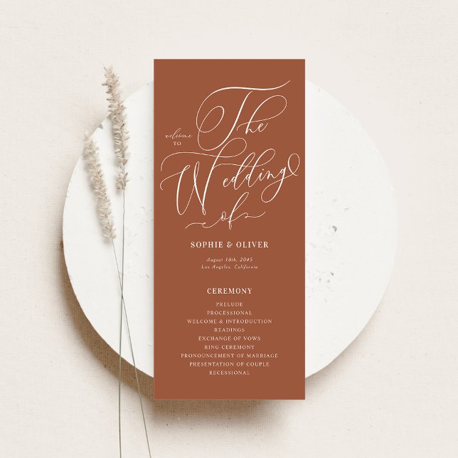 Programa Boda Boho Caprichosa Caligrafía Terracota (Customizable wedding programs featuring whimsical calligraphy and terracotta background.)