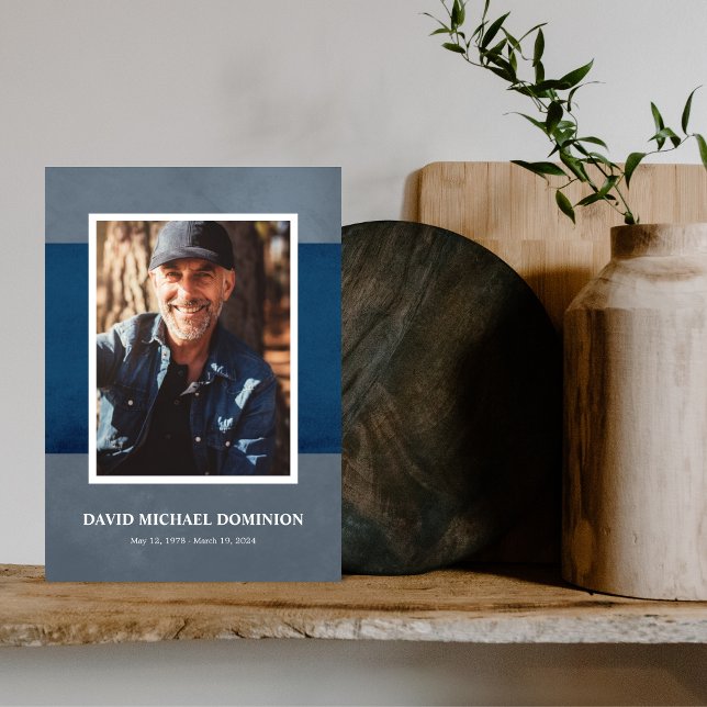 Programa conmemorativo de fotografías en gris azul (Subido por el creador)