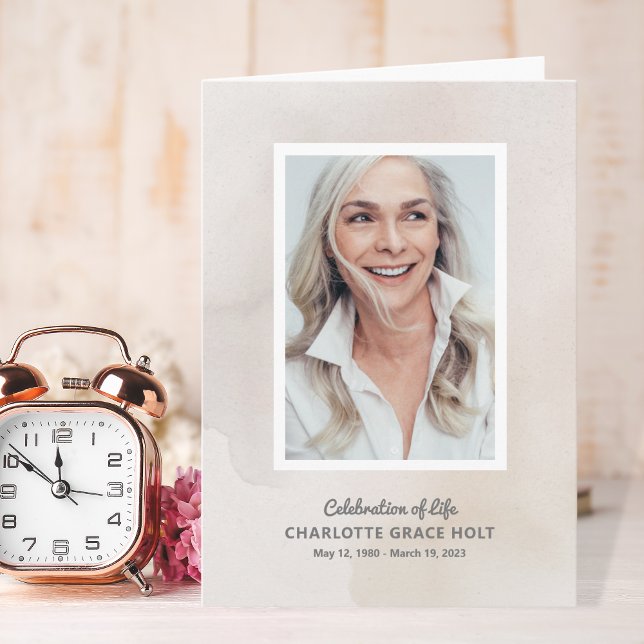 Programa conmemorativo de fotos pintadas suavement (Subido por el creador)