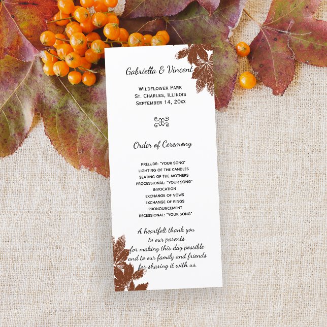 Programa de Boda de Estampado de Maple Leaf de Oto (Fall in Love with this natural woodsy Autumn leaves marriage ceremony program.)